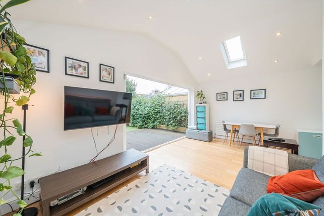 61A, Crown Road, St Margarets photo 4