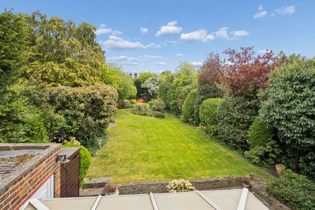Whyteleafe, 5 Woodwaye, Watford photo 2