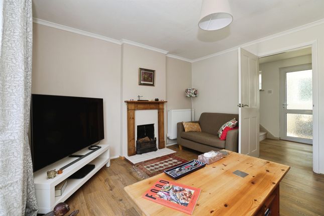8, Limberstone, Pewsey photo 2