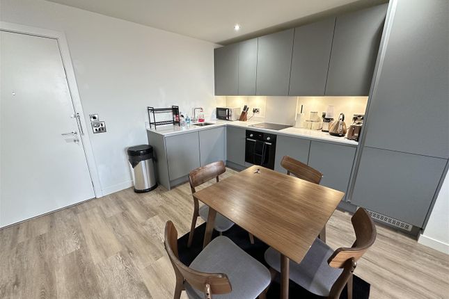 Apt 2601, Oxygen Tower Block A, Manchester photo 4