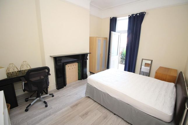 Cavendish Place, Newcastle Upon Tyne photo 5
