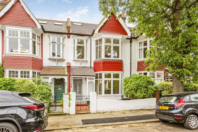 Property for sale in Kenilworth Avenue, London