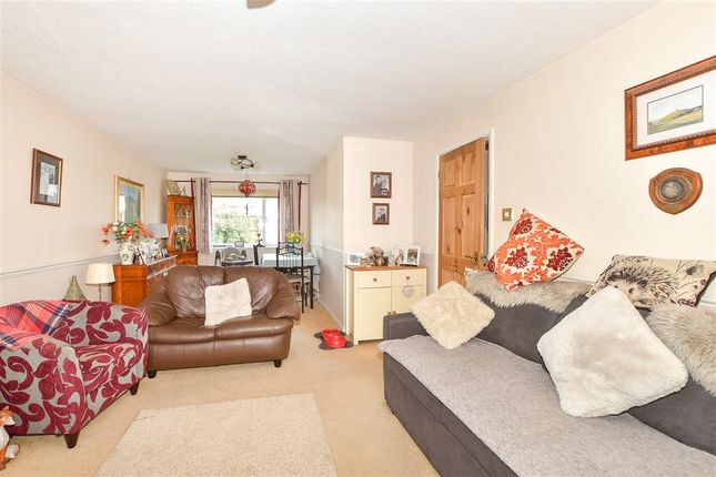 Damon Close, Peacehaven photo 5
