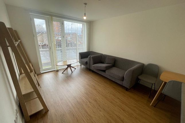 Flat to rent in City Road, Hulme, Manchester, Lancashire