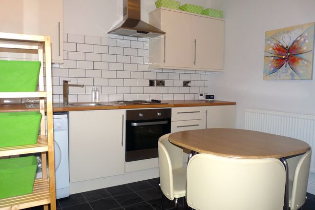 24, Carlton Street, Featherstone photo 2