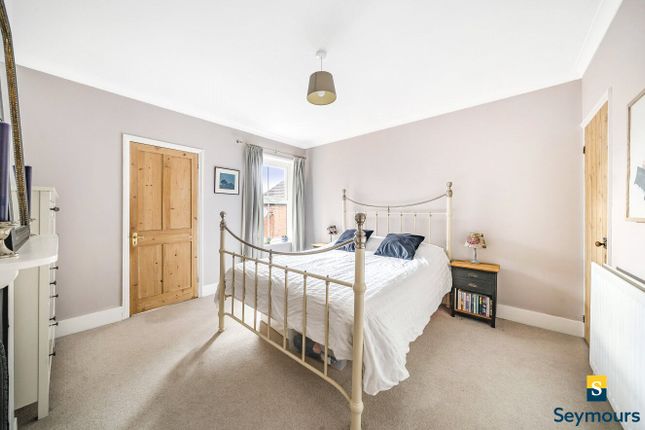 Terraced house for sale in Guildford, Surrey