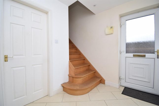 29, Cluntergate, Wakefield photo 5