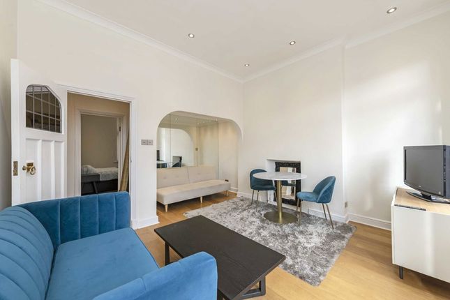Flat 5, 59, South Audley Street, London photo 3