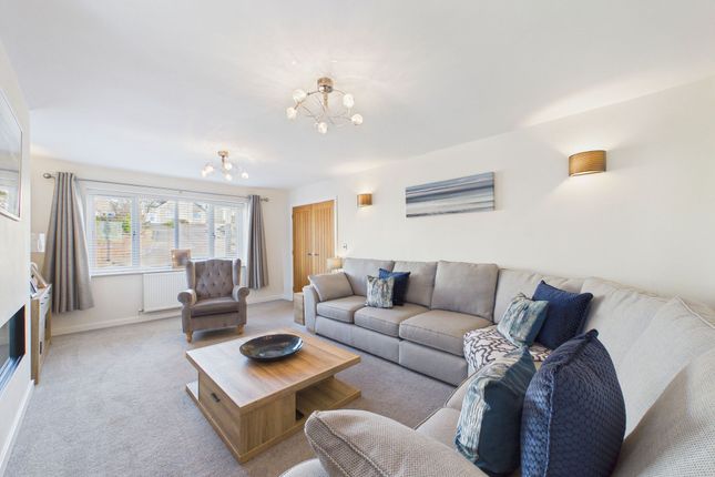 3 Rowantree Close, Whitehaven photo 4