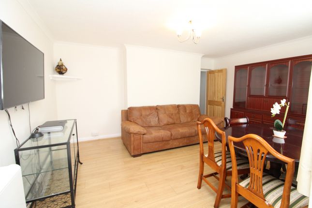 3 bed flat for sale in Anerley Road, London SE20