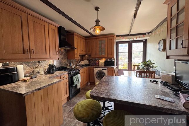 60, Gelligalled Road, Rhondda Cynon Taff photo 3