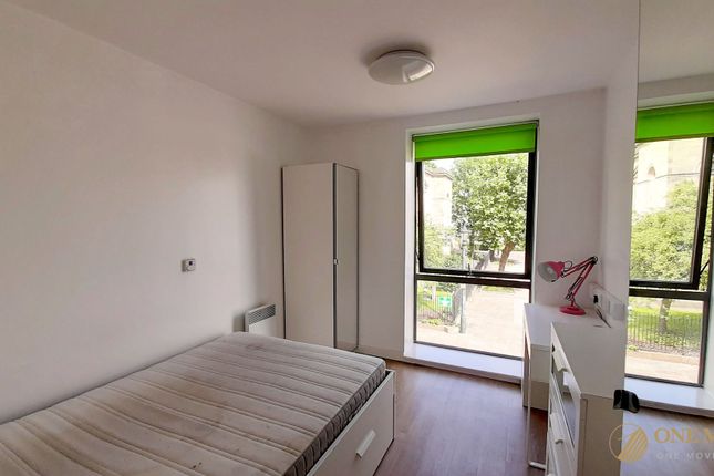 Flat 11, 272 Chapel Street, Salford photo 2