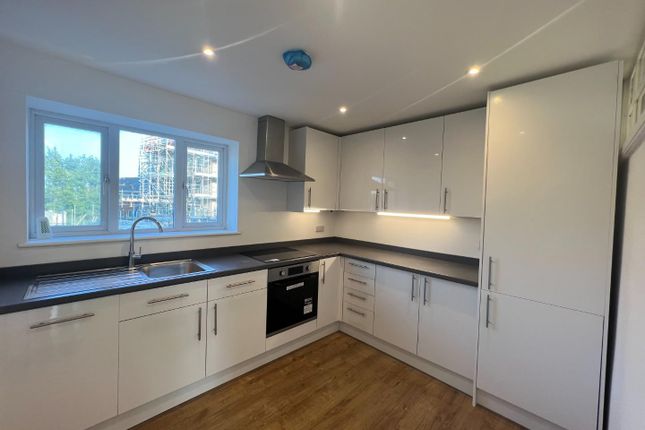 Thumbnail Flat to rent in Station Road, Harrow