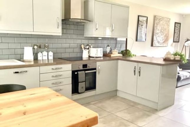 12, Blossom Grove, Retford photo 3