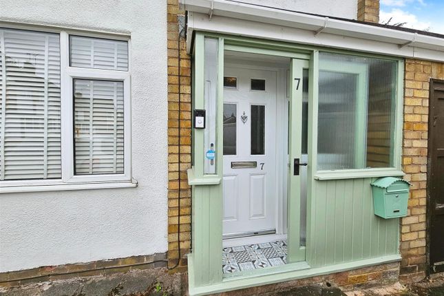 7, Oxhay View, Newcastle Under Lyme photo 3