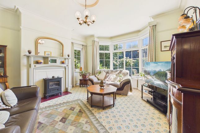 18 Lyndhurst Drive, Gateshead photo 3