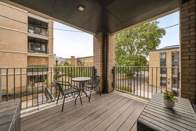Flat 36,, Levett House, Southall photo 2
