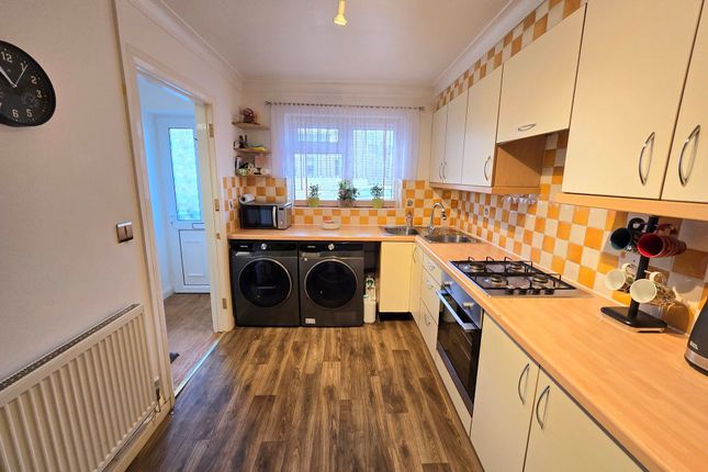 2 St. Davids Mews Waun Bant Road, Bridgend photo 4