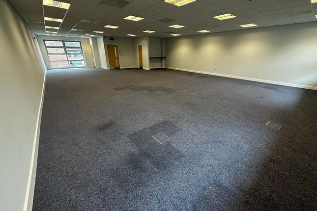 Thumbnail Office to let in Siskin Parkway East, Middlemarch Business Park, Coventry