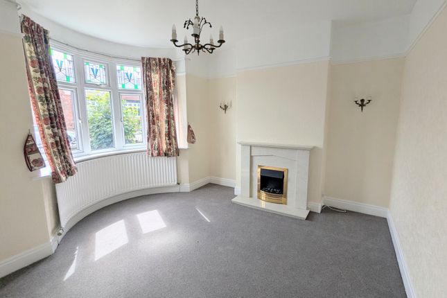 37, Darlington photo 2