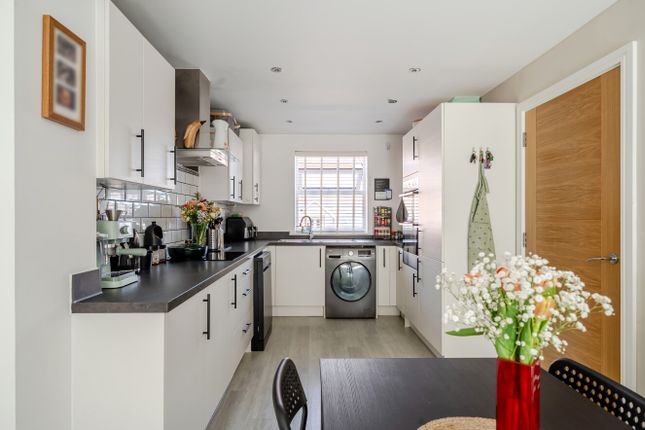 35, Meadow Acre Road, Gittisham photo 4
