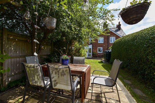 New Cottages Five Ashes, Mayfield photo 2