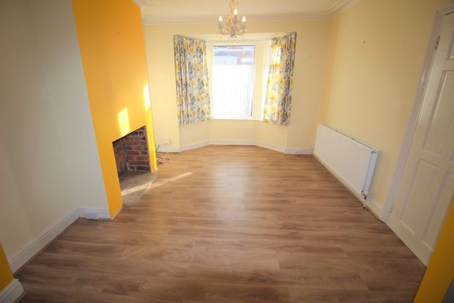5, Clifton Street, Swindon photo 4