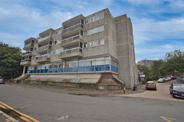 Thumbnail Flat for sale in West Cliff Gardens, Folkestone