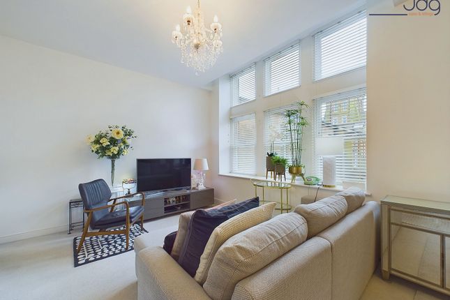Flat for sale in Kershaw Drive, The Residence Kershaw Drive