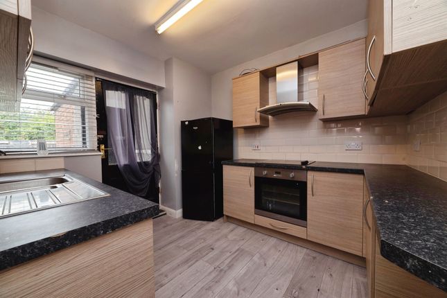 3, Stonebridge Avenue, Hull photo 4