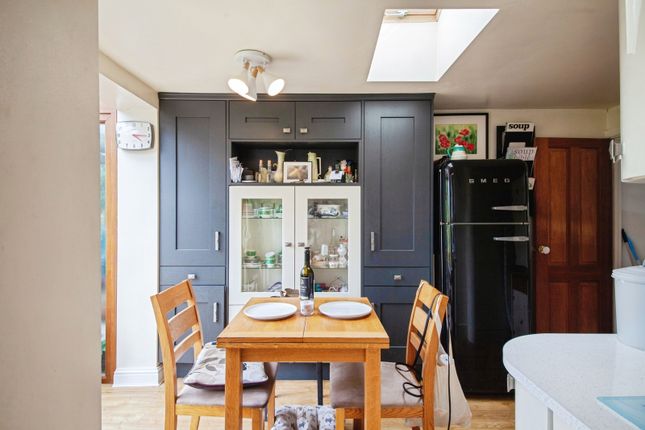 22, Dobcroft Avenue, Sheffield photo 4