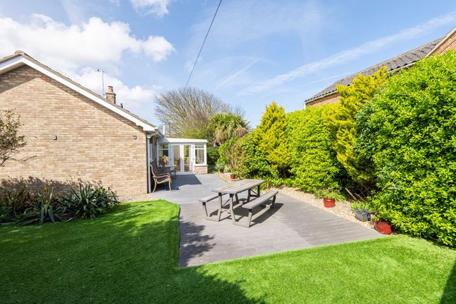 2 Priory Close, Norwich photo 2