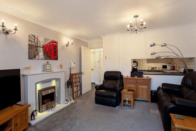 Flat for sale in 224 Bromley Rd, Bromley