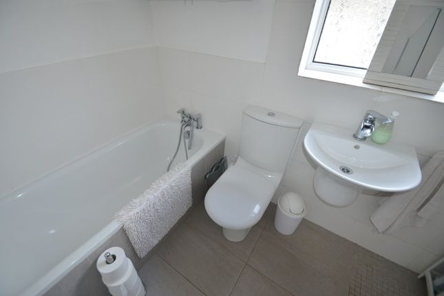 3 Bedroom Houses For Sale In Epsom Downs 3 Bedroom Houses For Sale In Epsom Downs