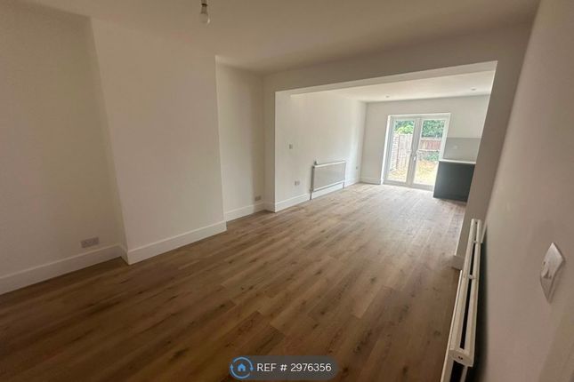 Tuns Lane, Slough photo 3