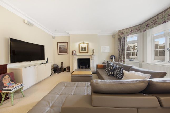 Flat 6, 40, Abingdon Gardens, Abingdon Villas, London photo 4
