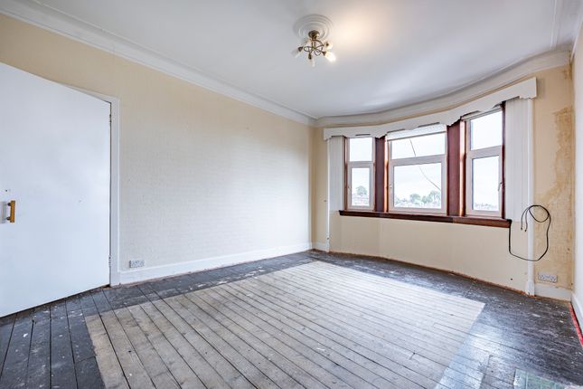 Flat 2/2, 258 Stonelaw Road, Burnside, Glasgow photo 3