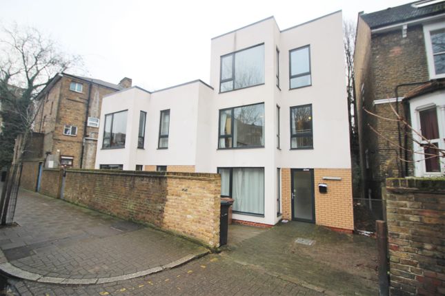Thumbnail Mews house to rent in Evering Road, London