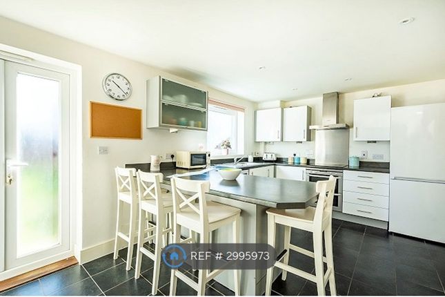 Yiewsley, West Drayton photo 5