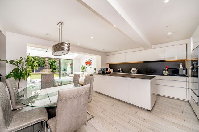 Byron House, 76, Southwood Lane, London photo 4