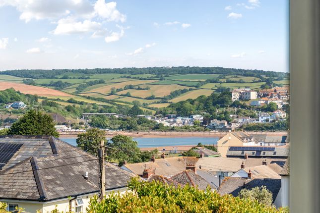 6, Oak Tree Grove, Shaldon photo 2