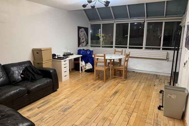 1-bed flat on Flat Flat 41, Foundling Court, Brunswick Centre, London, £435,000