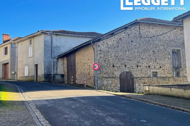 Thumbnail Villa for sale in Brigueuil, Charente, Nouvelle-Aquitaine