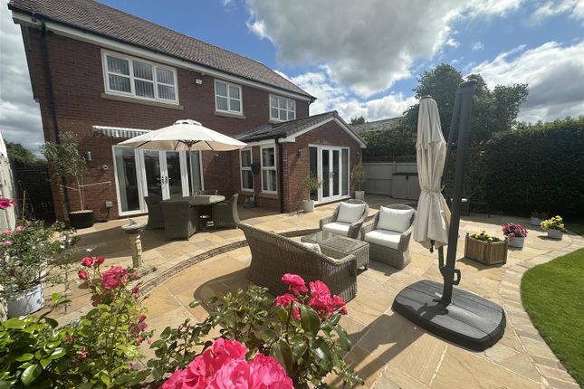 207b Hesketh Lane photo 3