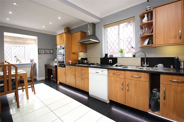 147, Molesey Road, Walton On Thames photo 2
