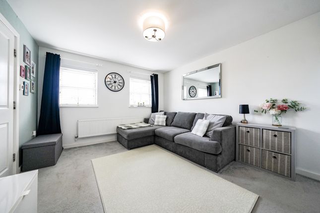 1 Underwood Court, Leicester photo 3