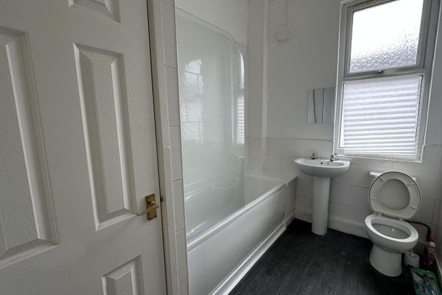1, Tudor Road, Birkenhead photo 5