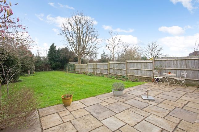 Detached house to rent in Lancaster Road, St. Albans