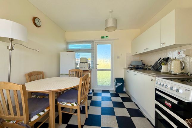 253, Winterton Valley Estate, Winterton-on-sea photo 4