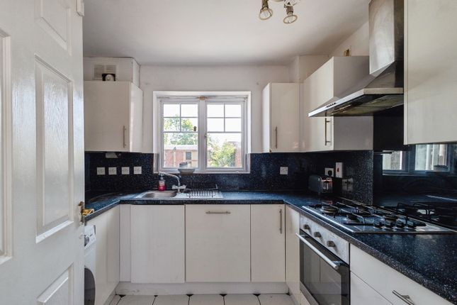 31, Croasdale Avenue, Greater Manchester photo 2